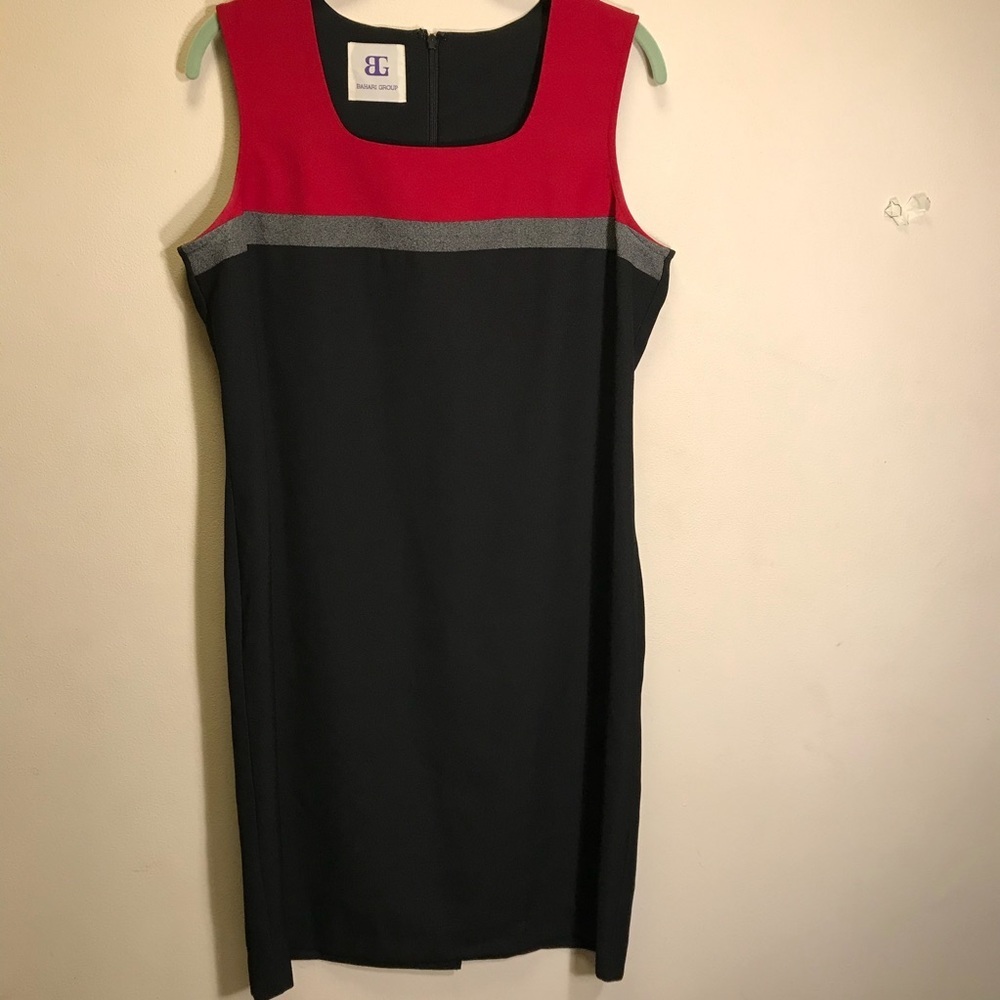 Bahari Group Sleeveless Shift - Picture 2 of 4